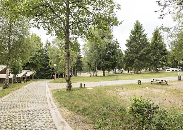 Ardenparks La Petite Suisse - Maeva Vacansoleil 营地